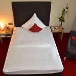 Hotel Concorde Viktoria 4*