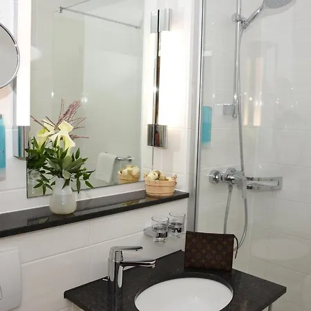 Concorde Viktoria 4*